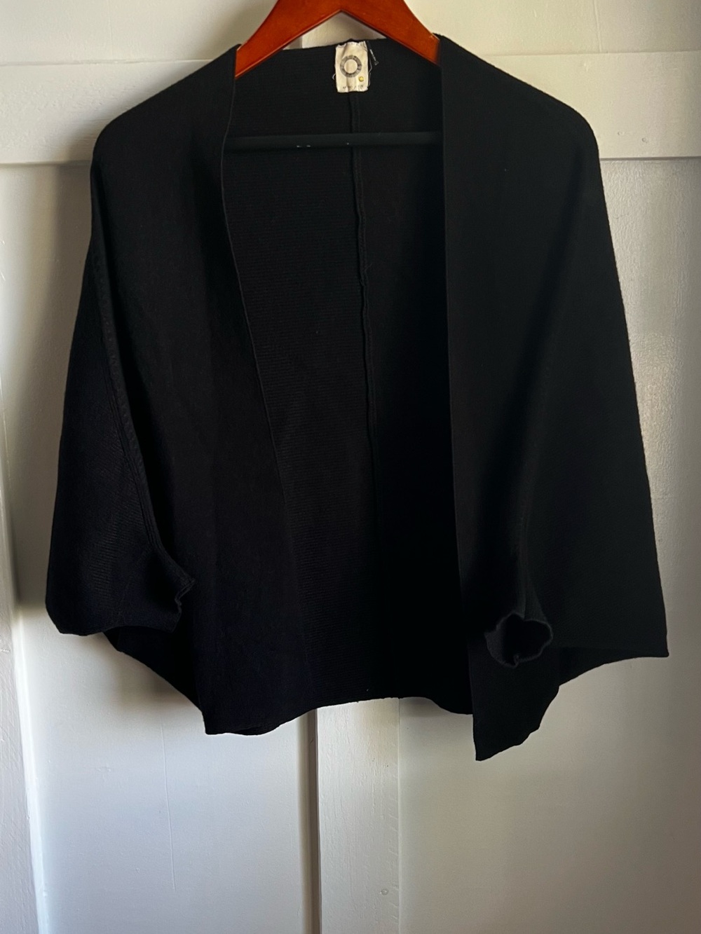 Akamai + Kin Black Open-Front Women's Knit Shawl Dolman Sleeve